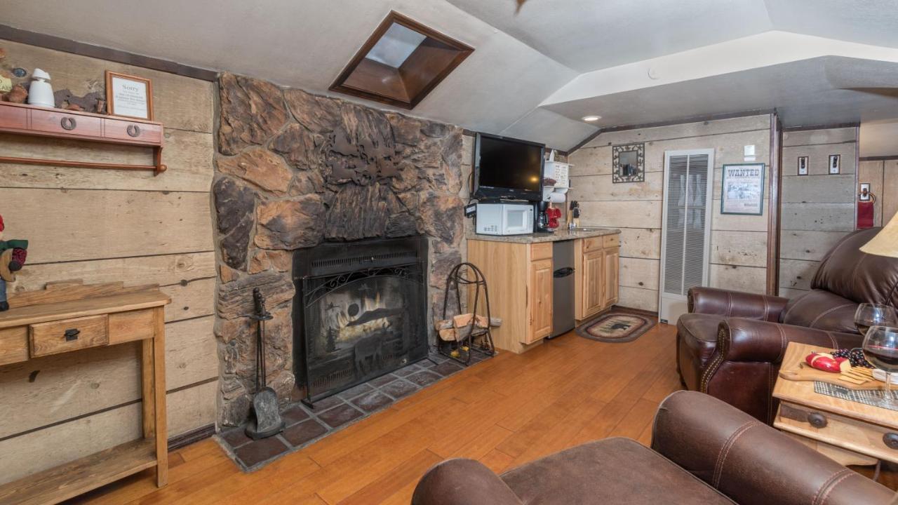 Whispering Pine Cabins Ruidoso Exterior foto